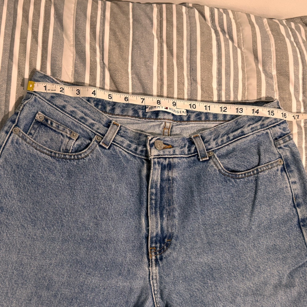 Vintage Tommy Hilfiger Women's Straight Leg Jeans - Mom Jeans - Picture 4 of 9